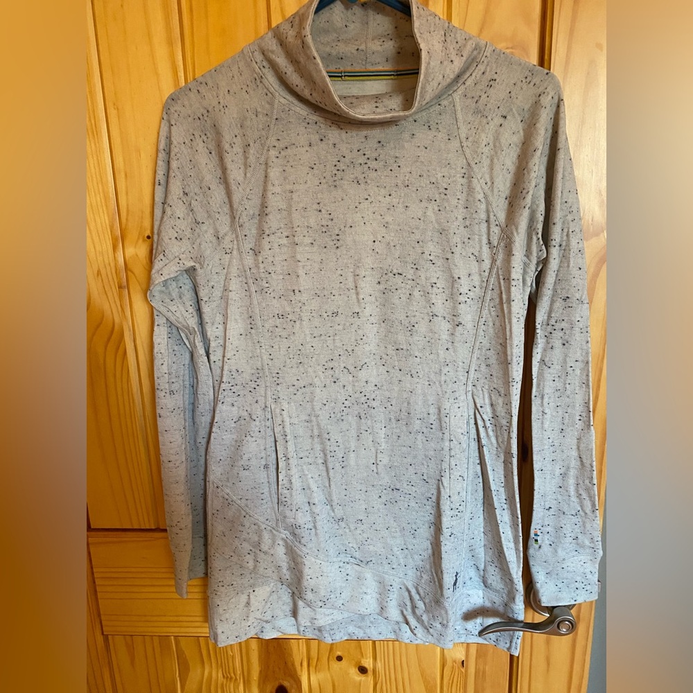 Smart wool merino wool tunic